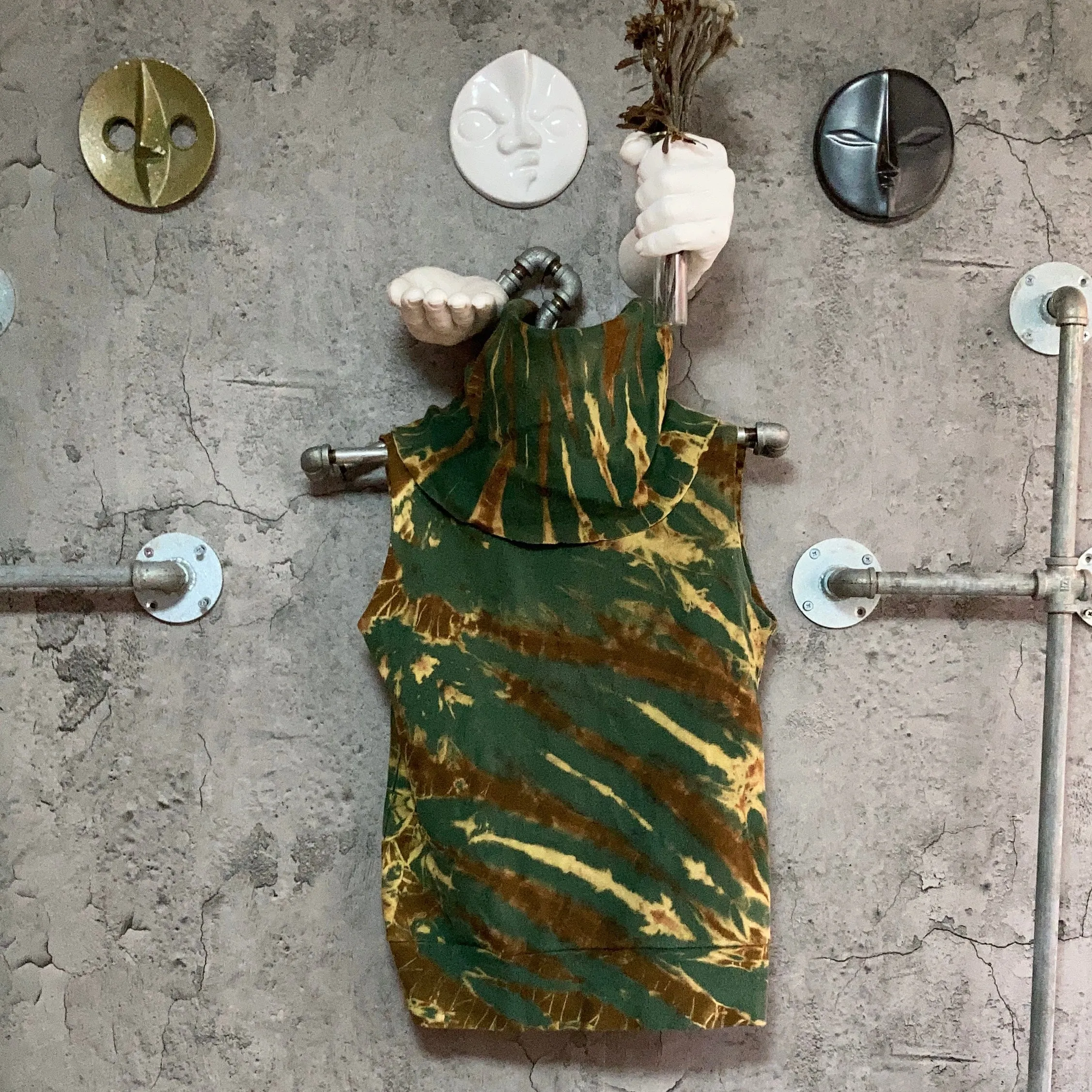tie-dye turtleneck tops sleeveless green brown khaki