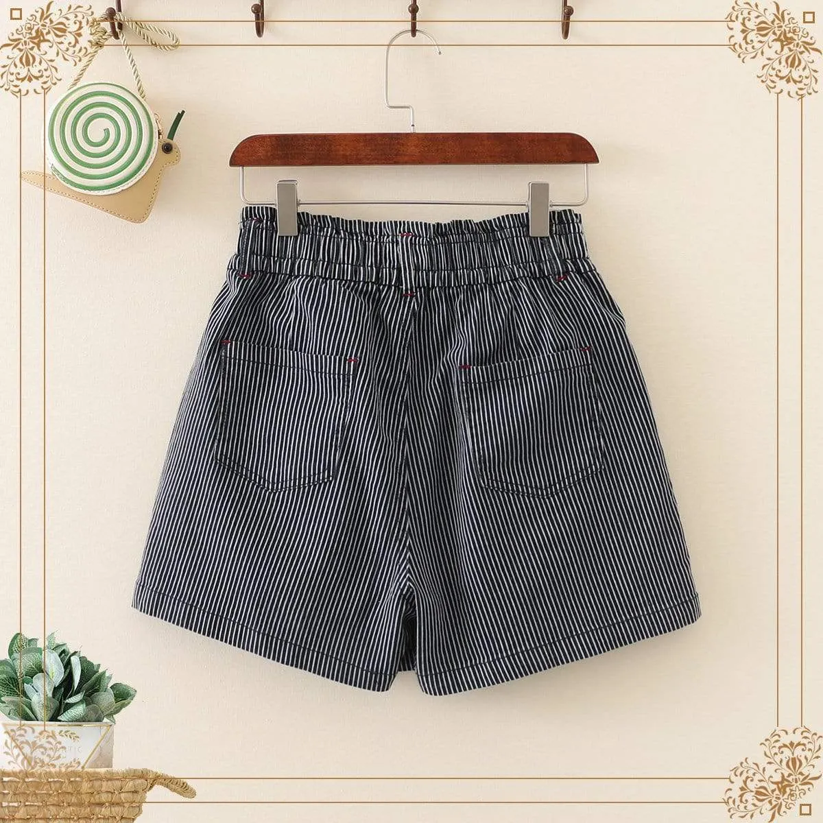 Women's Casual Contrast Color Striped Culotte Shorts